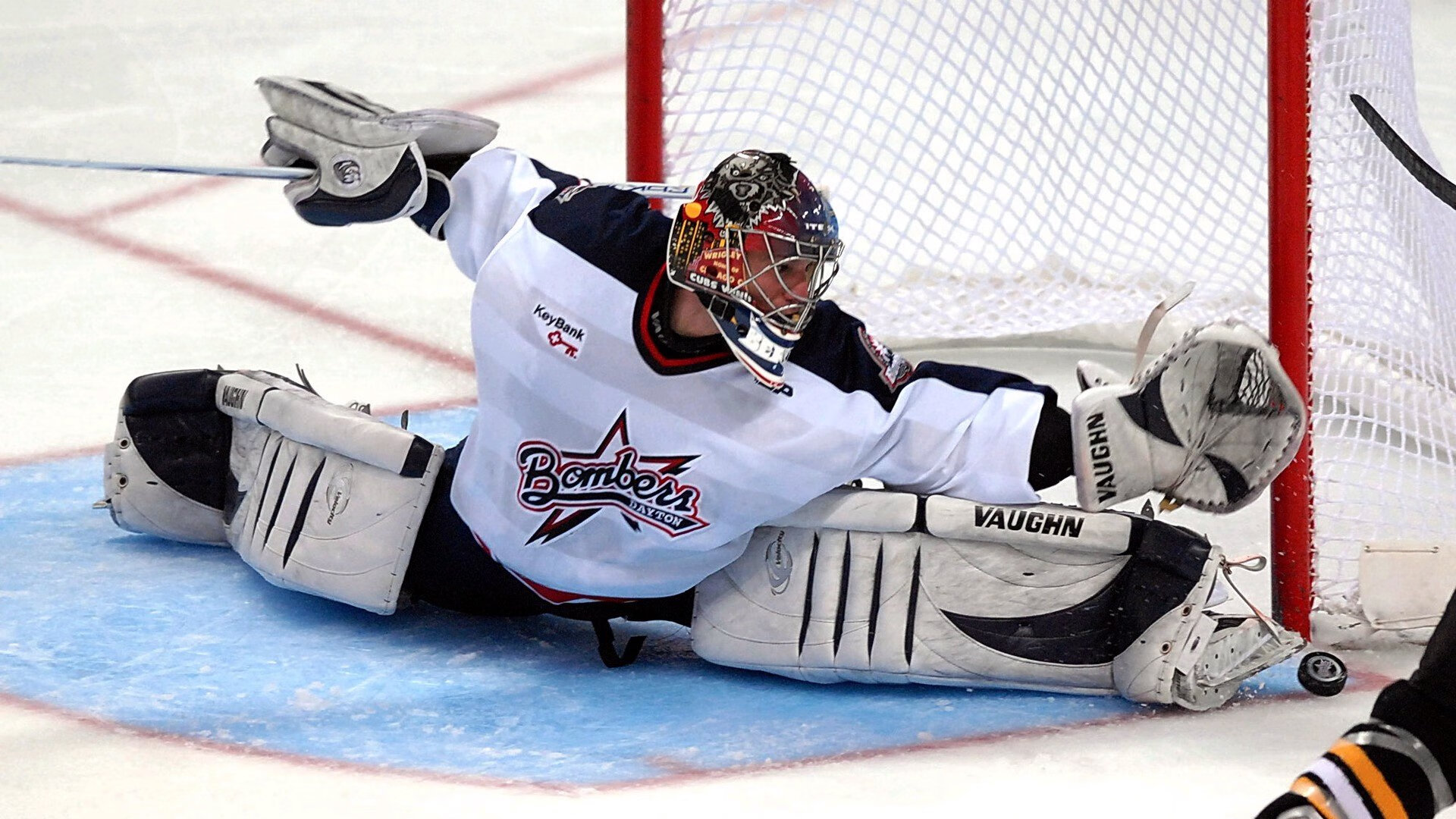 开云中国官网-_天幕障碍赛：在空中挑战无限极限_，天幕天幕